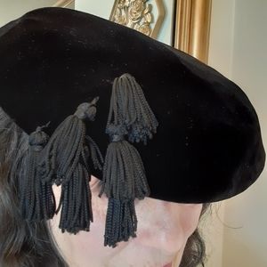 VINTAGE Hollywood 1940's Glamour Gal Hat Pristine.